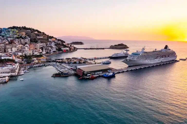 kuşadası kruvaziyer turizmi